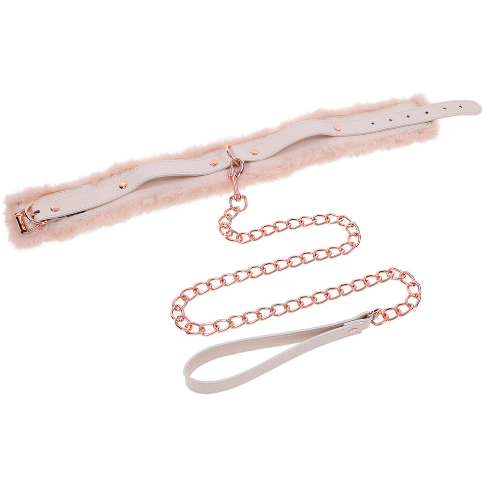 FUR COLLAR AND LEASH